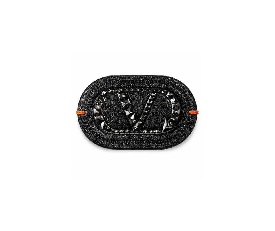 custom‑garment‑metal-leather-labels-48.jpg